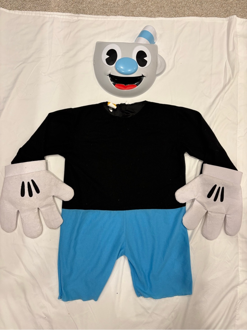 Mugman Costume from Cuphead. Kids 8-10 VGUC